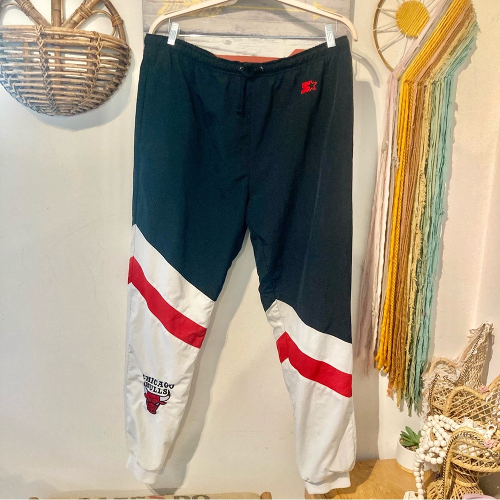 Vintage 90’s STARTER Chicago Bulls Windbreaker Pants